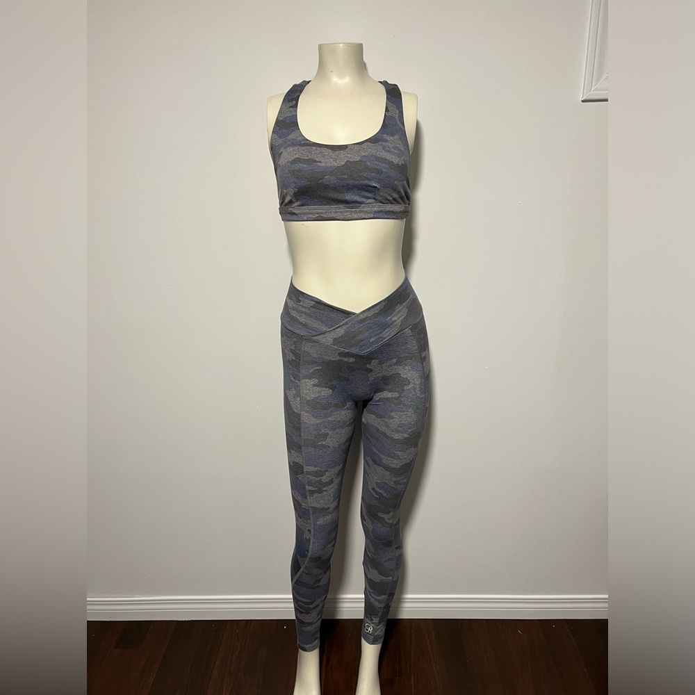 Bombshell Sportswear Camo Set - Picture 4 of 9